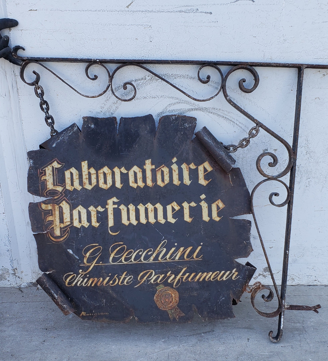 French Parfumerie Sign