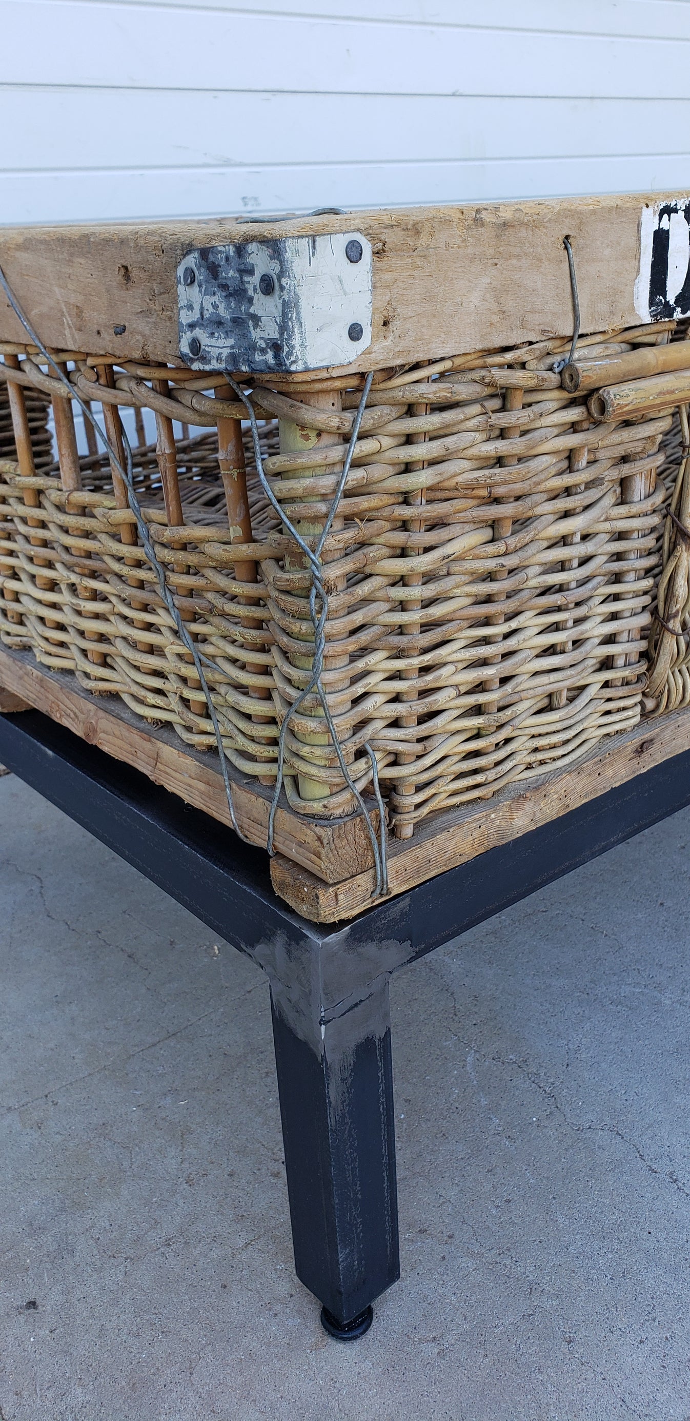 Homing Pigeon Basket Coffee Table