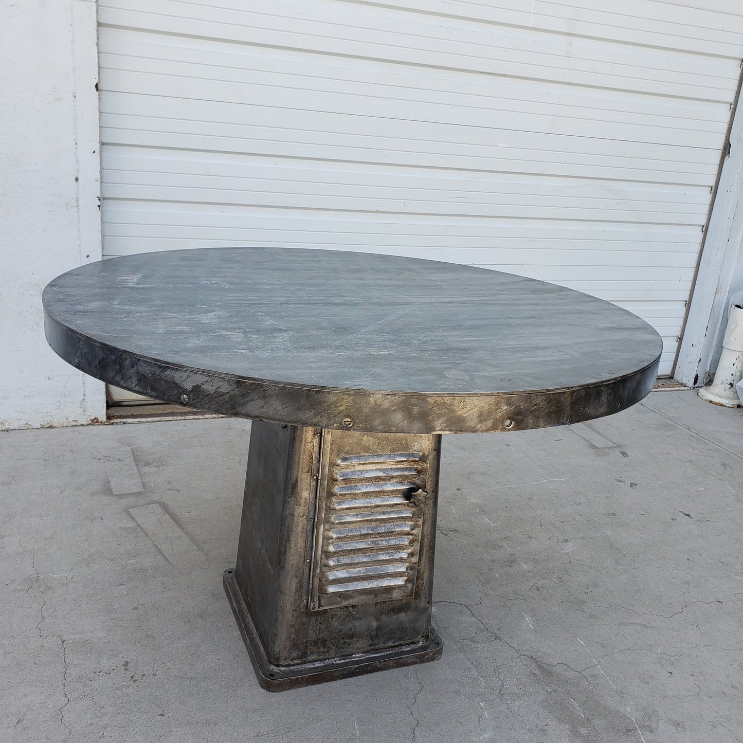 Industrial Machinery Pedestal Base Steel Top Table