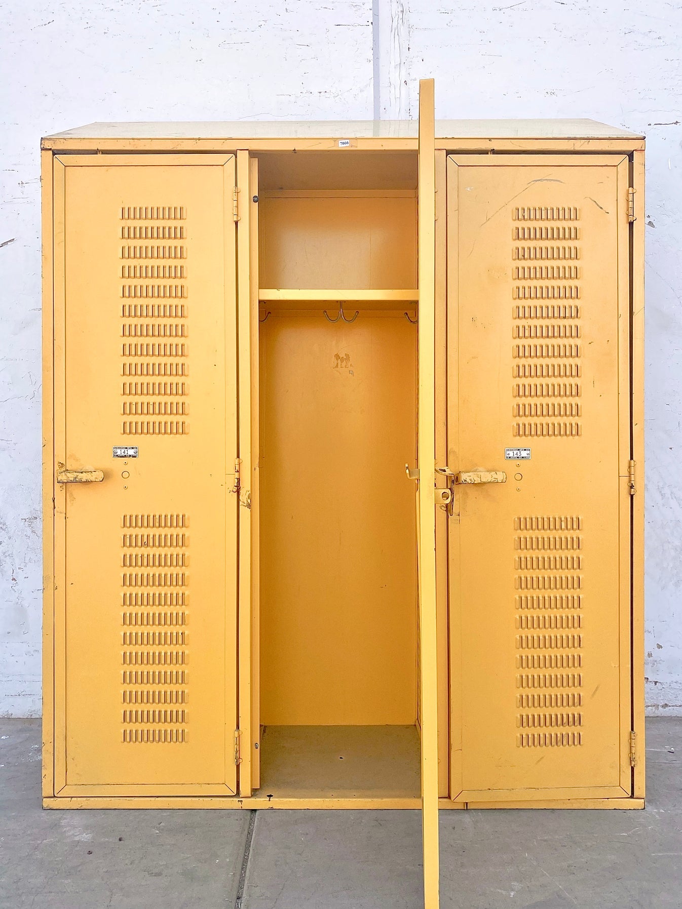 Set of 3 Yellow Lockers