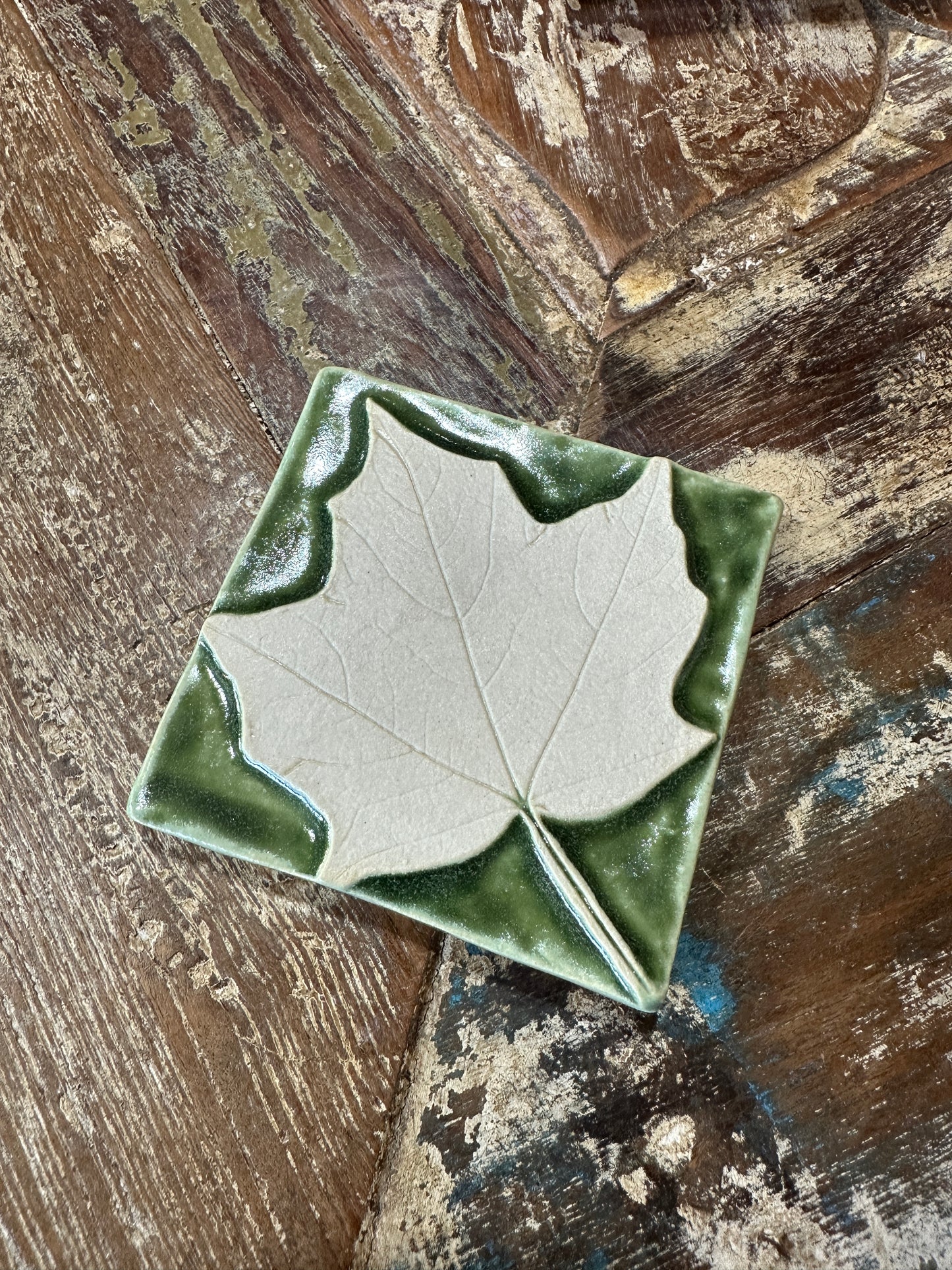 4x4 Maple Leaf Tile, Green