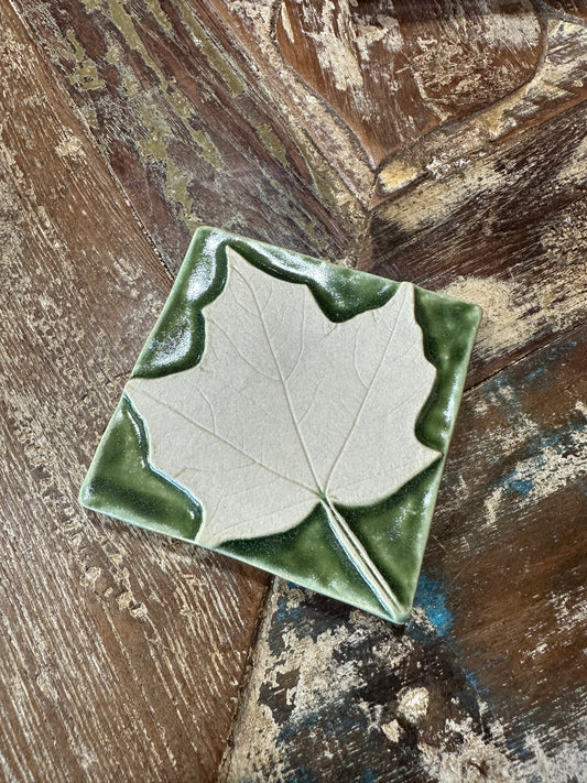 4x4 Maple Leaf Tile, Green