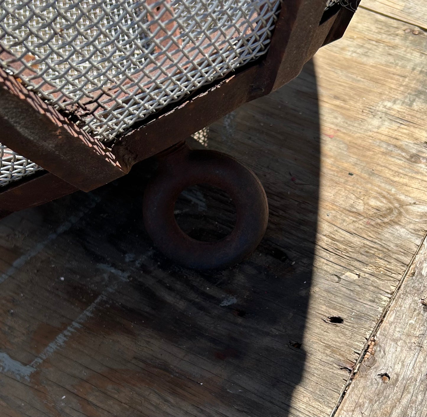 Repurpose Mesh Cone for Light Fixture