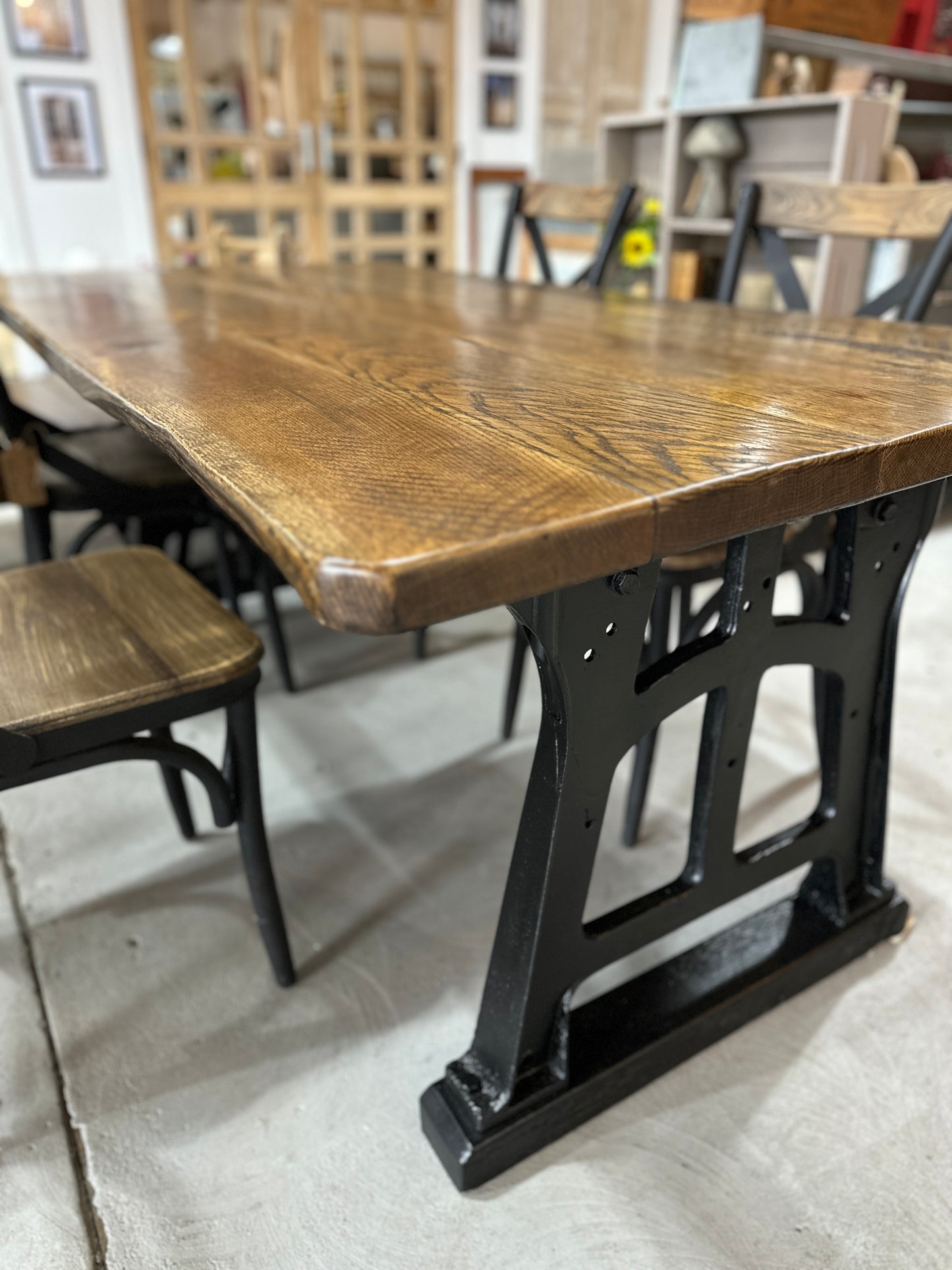 Oak Top Deco Dining Table with Cast Iron Base