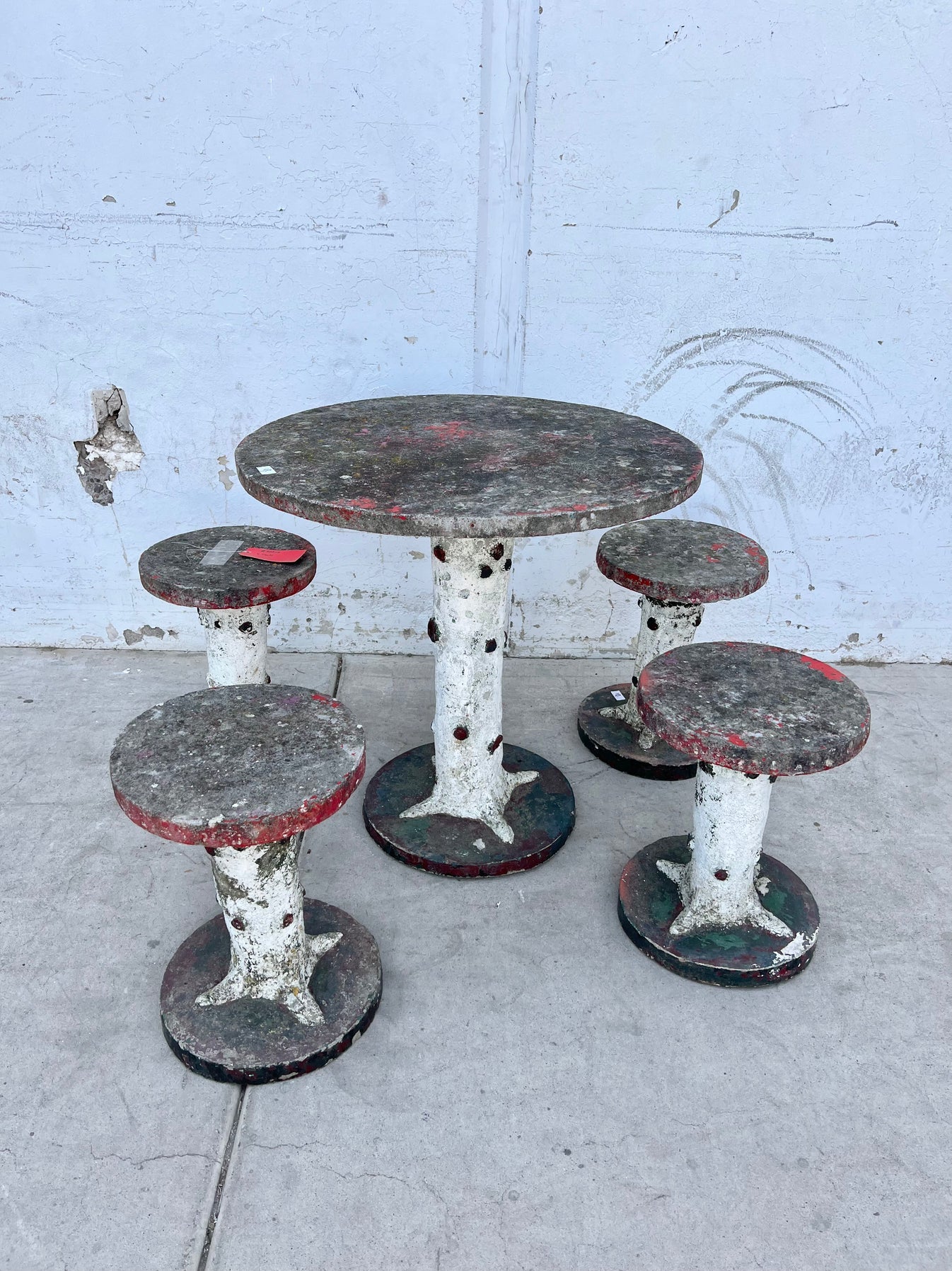 Concrete Faux Bois Table and 4 Stools