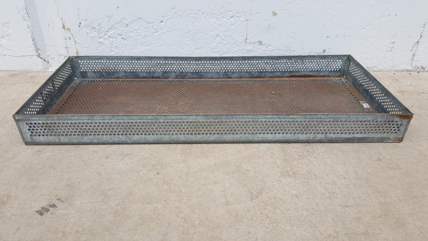 Galvanized Rectangular Tray with Round Holes