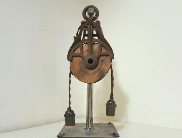 Vintage pulley light