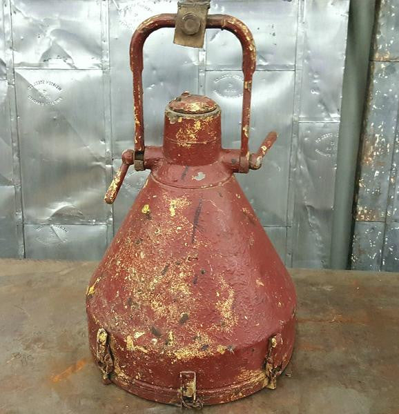 Red ship light